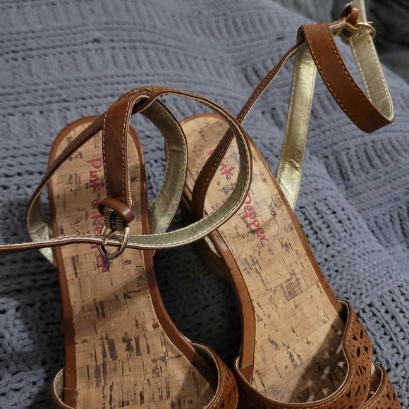 Pink & Pepper tan and brown pump sandals size 8.5 - Picture 5 of 13